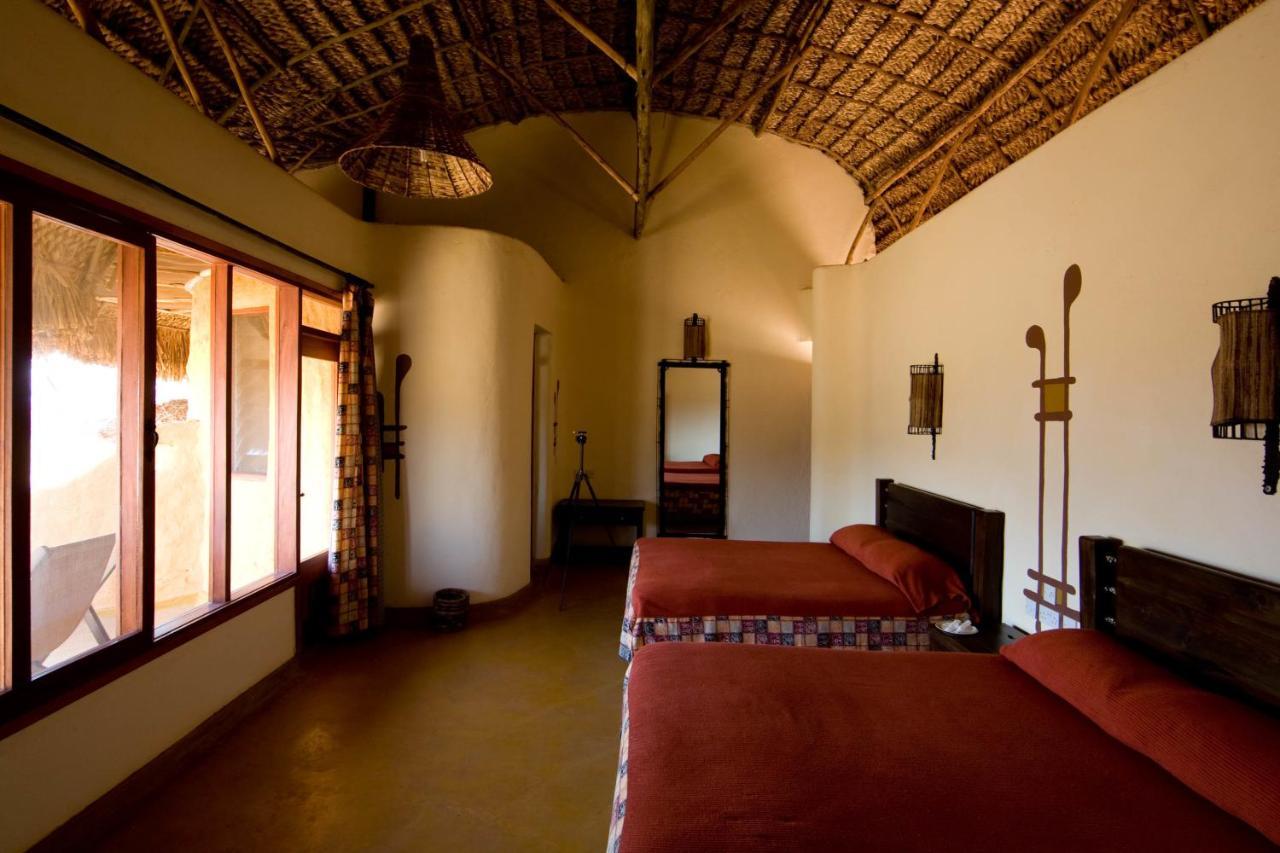 Samburu Sopa Lodge Archers Post Exteriér fotografie